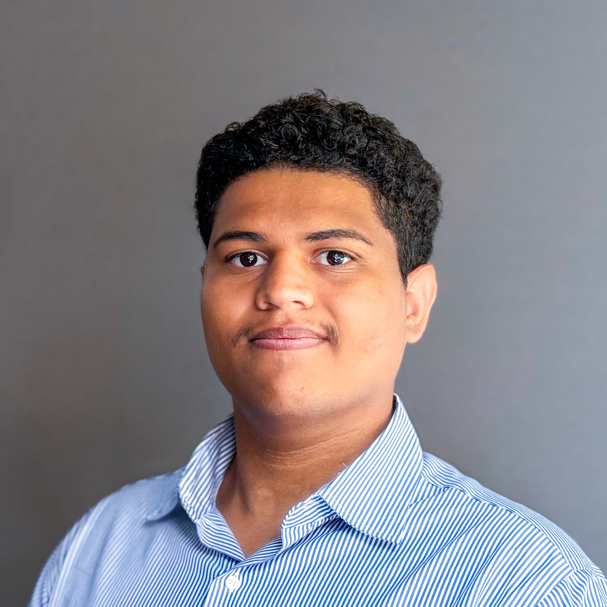 20260812_Zayd_Headshot_edit-13